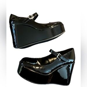 NWB Steve Madden Nirvana Women’s  Platform Mary Jane’s - 10M